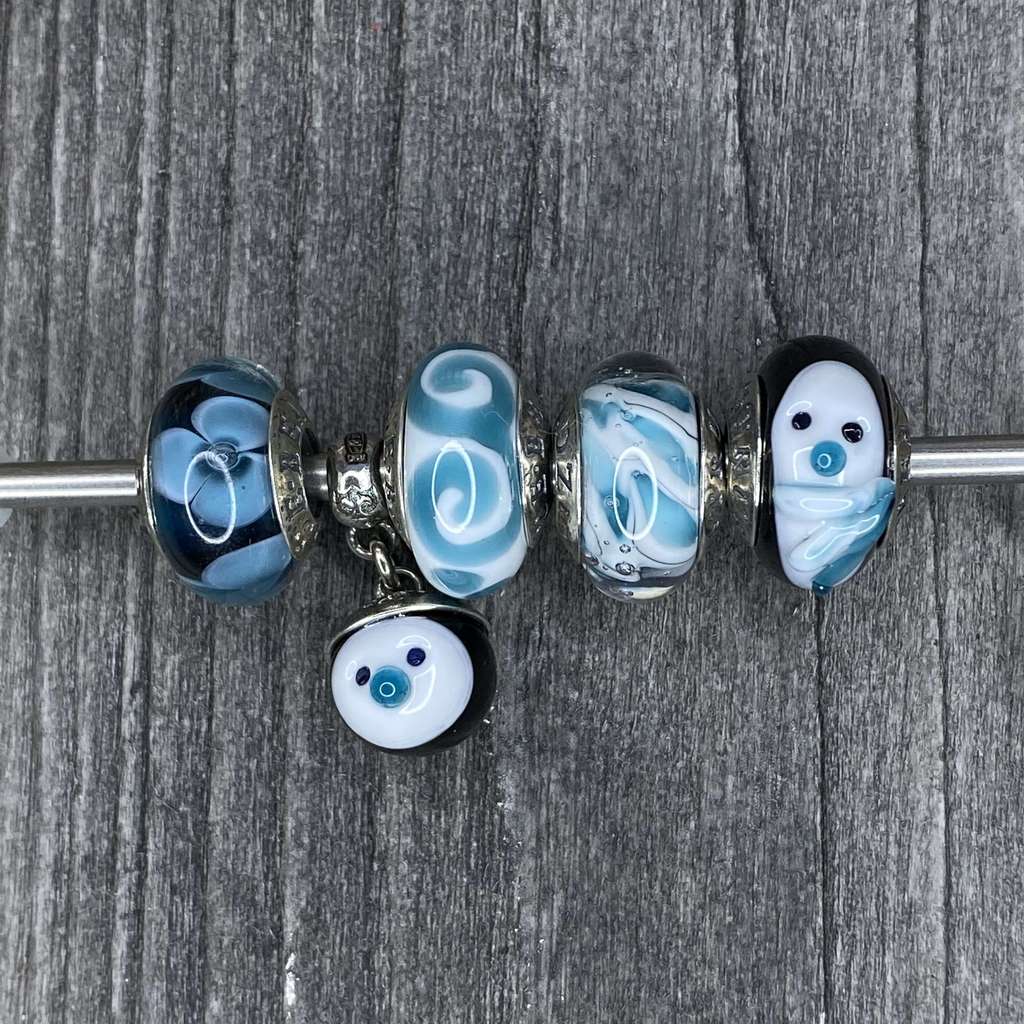 Live Black Friday Row 7