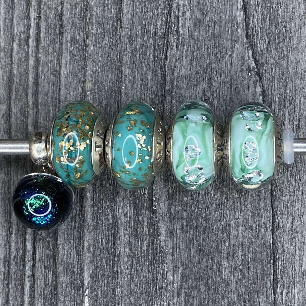 Live Black Friday Row 12