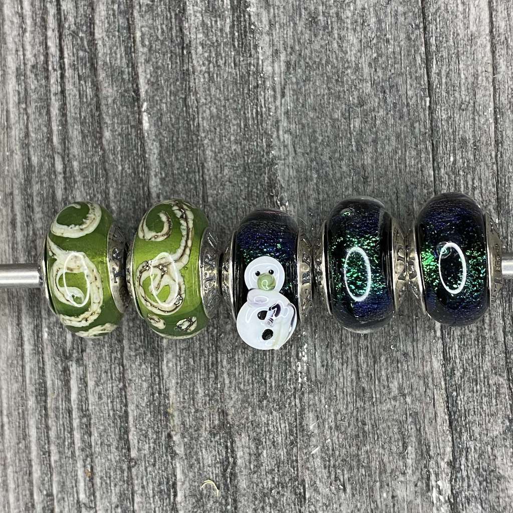 Live Black Friday Row 19