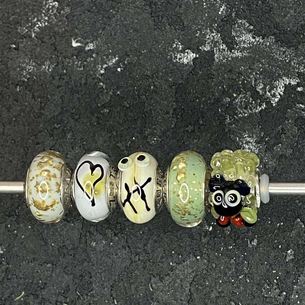 BEADS Fri Row 1
