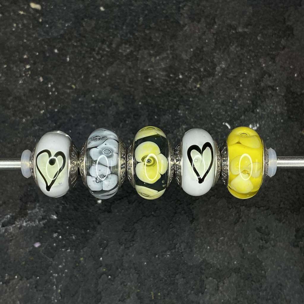 BEADS Fri Row 15