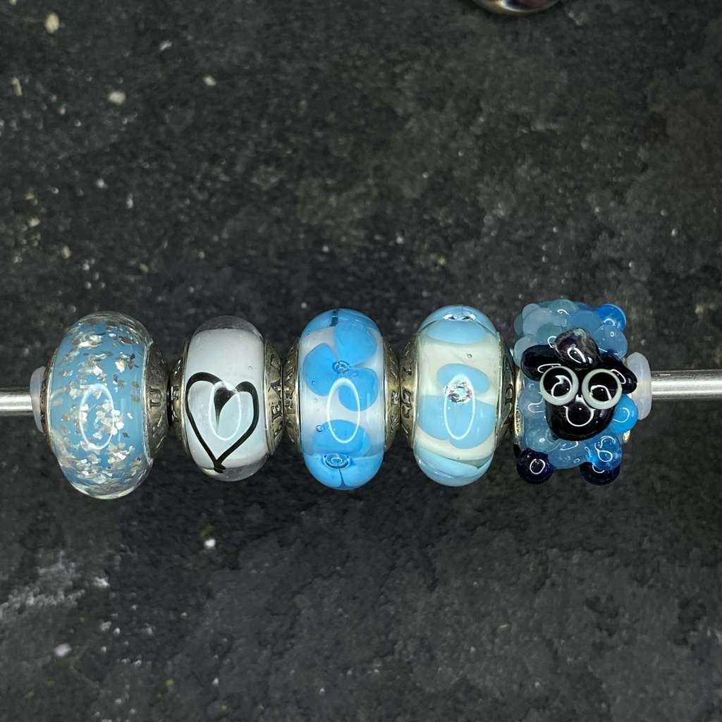BEADS Fri Row 19