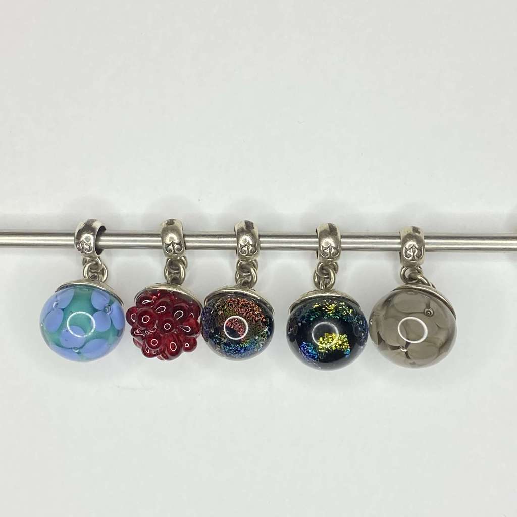 SUNDAY Dangles Row 3