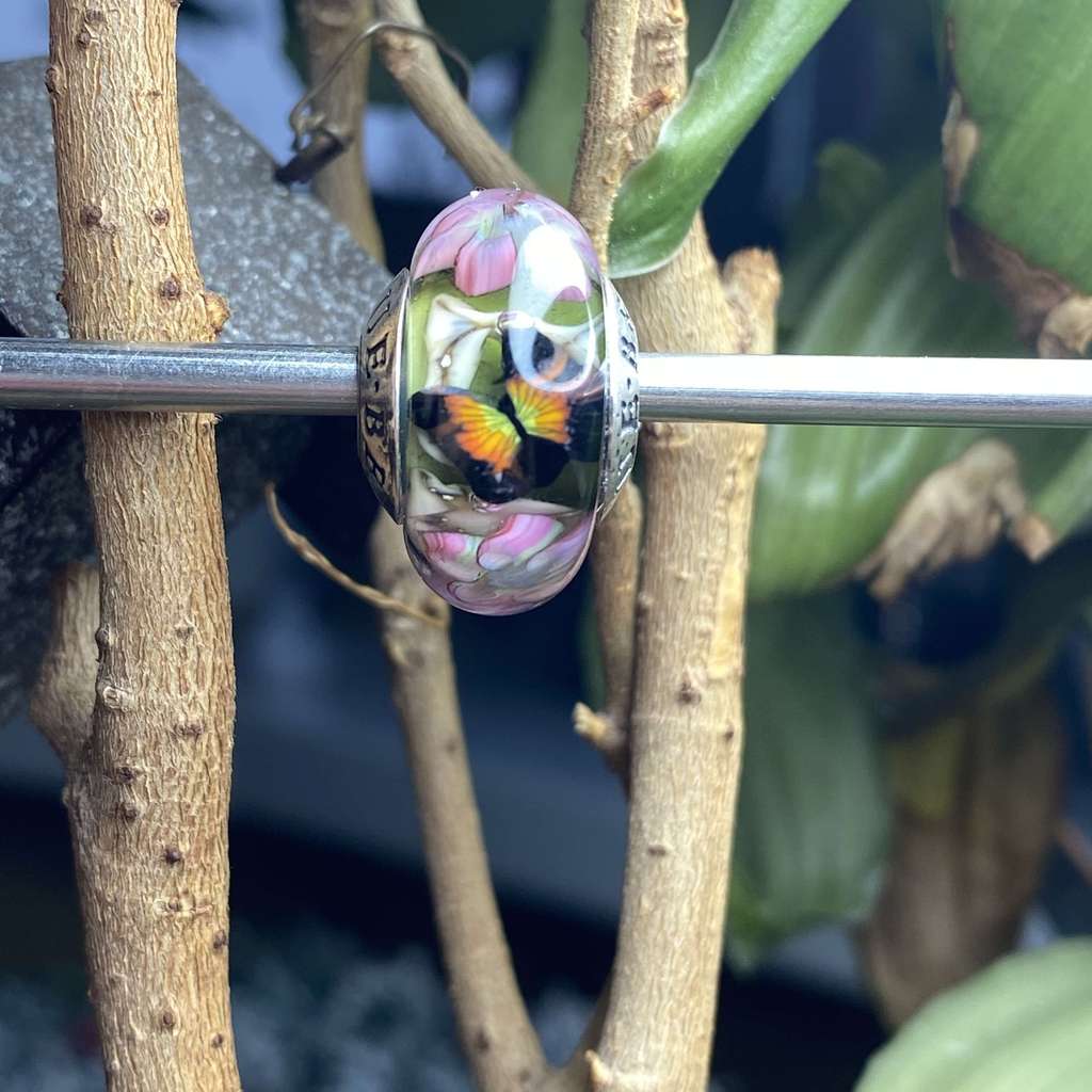 Saturday AQUARIUM 7 pink flowers and butterfly