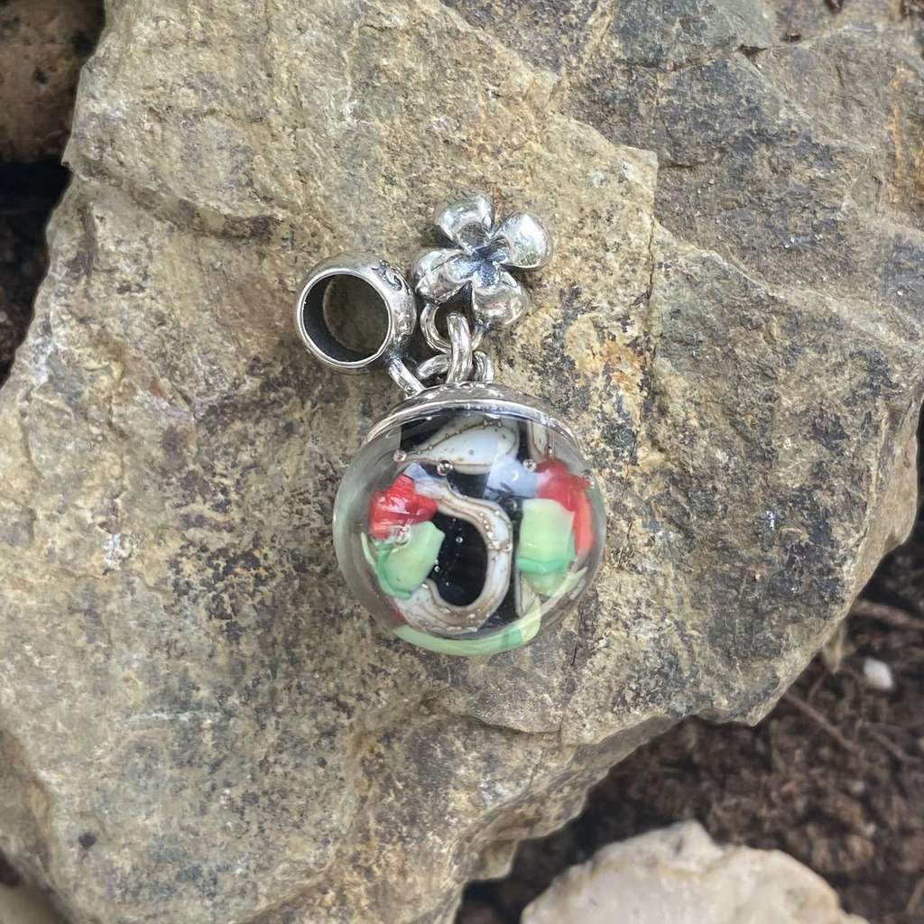 AQUARIUM  DANGLE 2 tulips on black