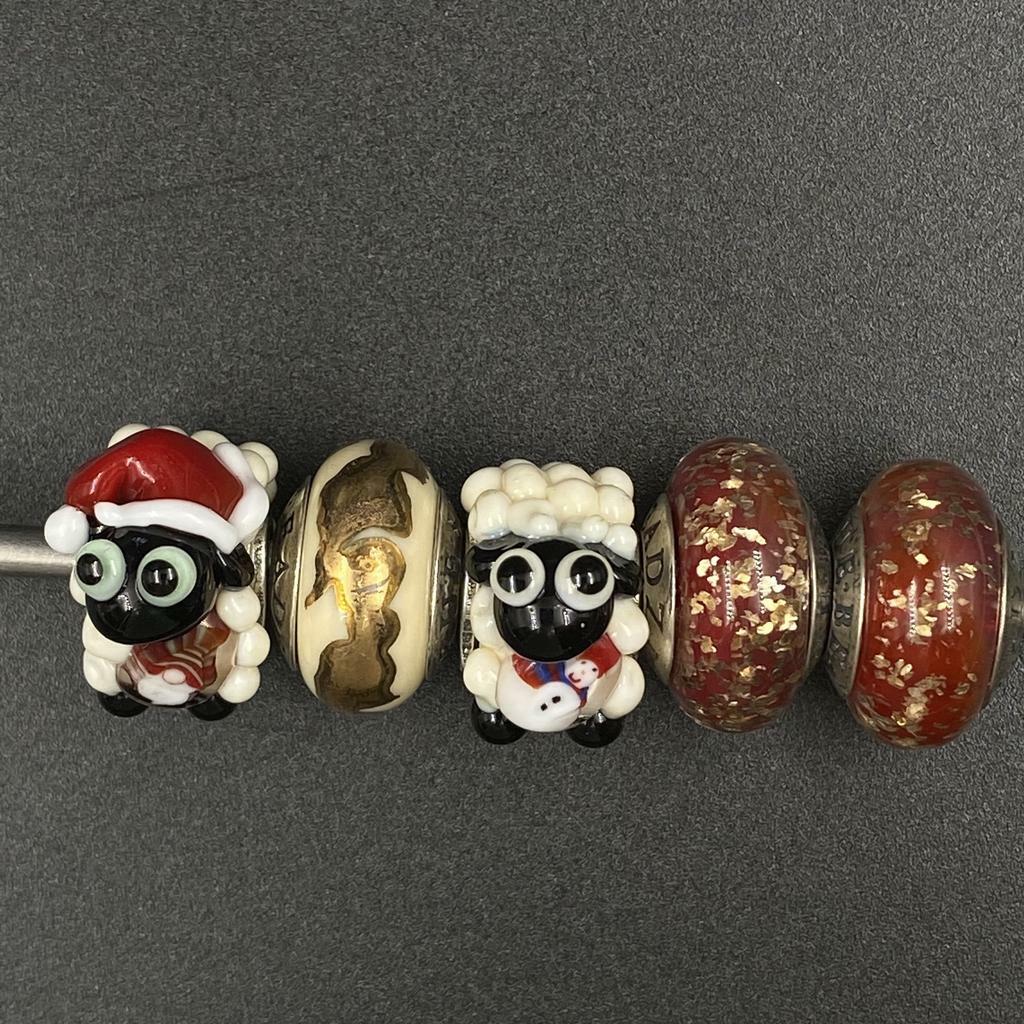 CHRISTMAS Sat Row 8