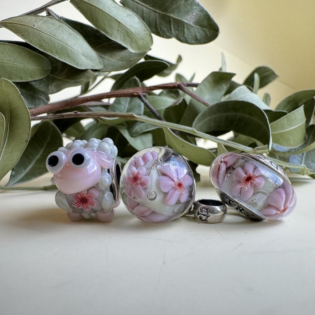 Sat Aquarium bead+dangle+sheep set