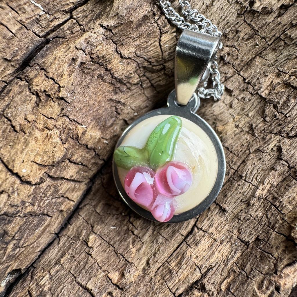 Pink berry cream pendant