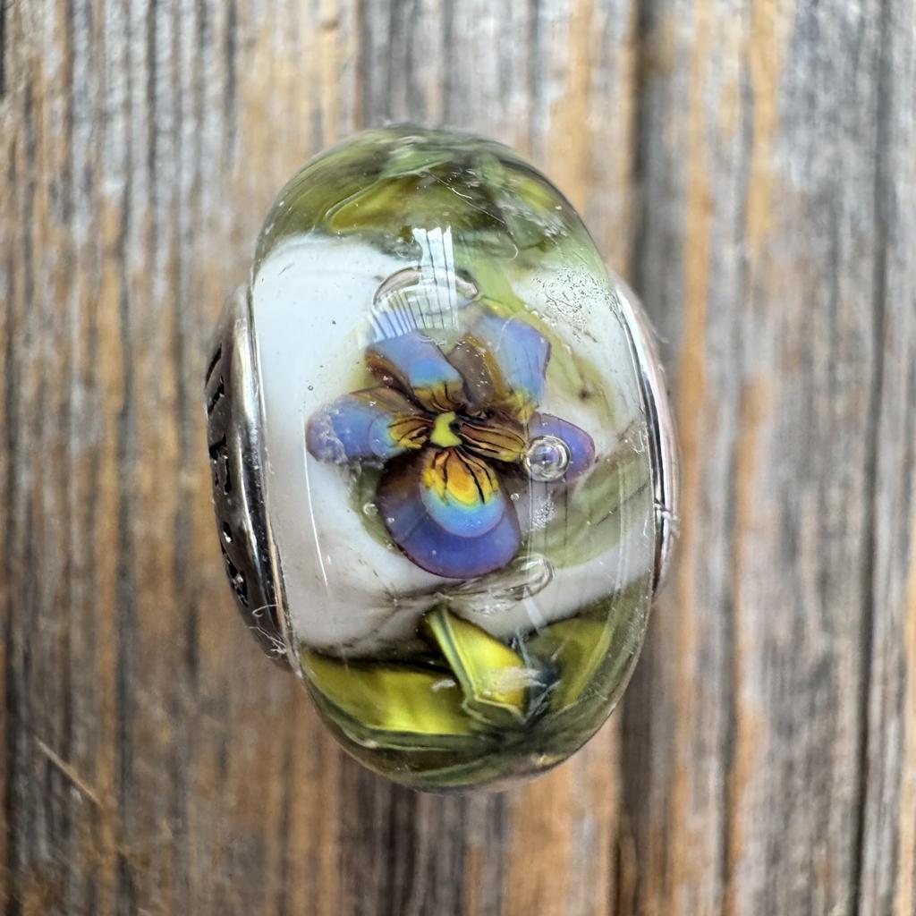 Rainbow flower aquarium bead