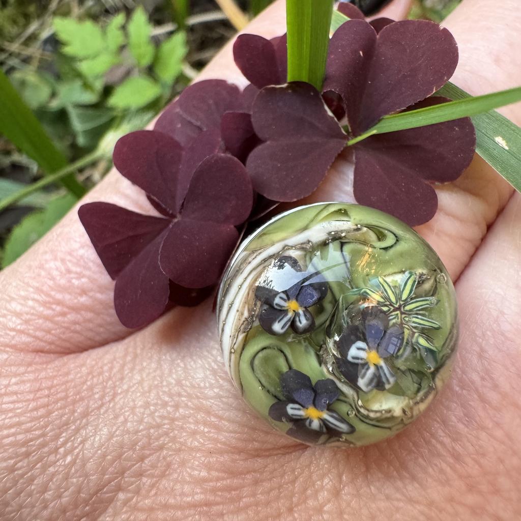 Viola ring