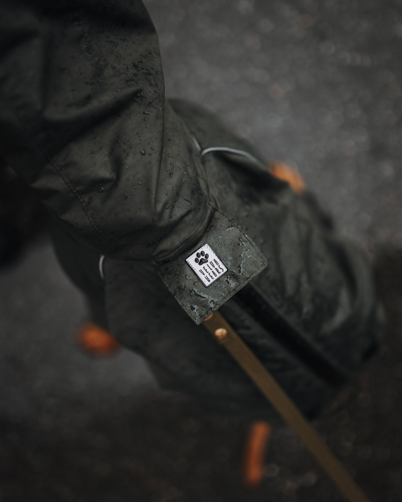 Темно-зеленый комбинезон "EXPLORER"