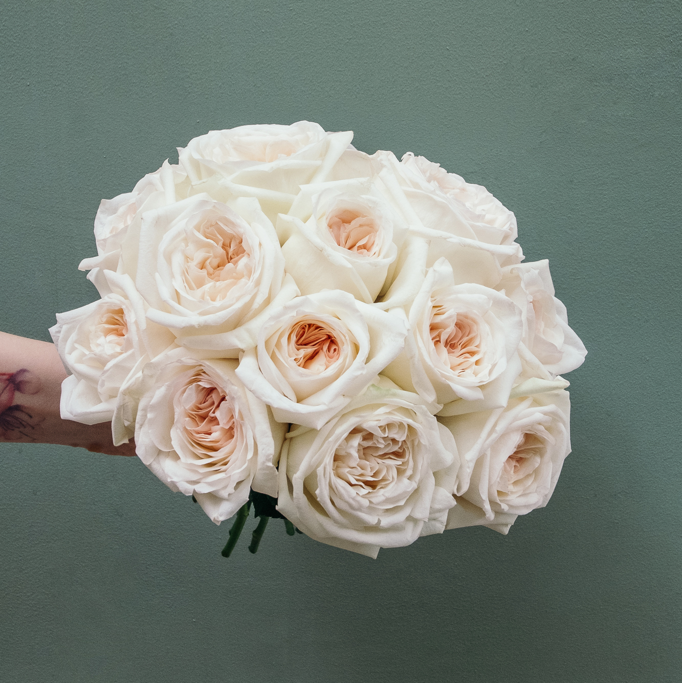 Букет из пионовидных роз