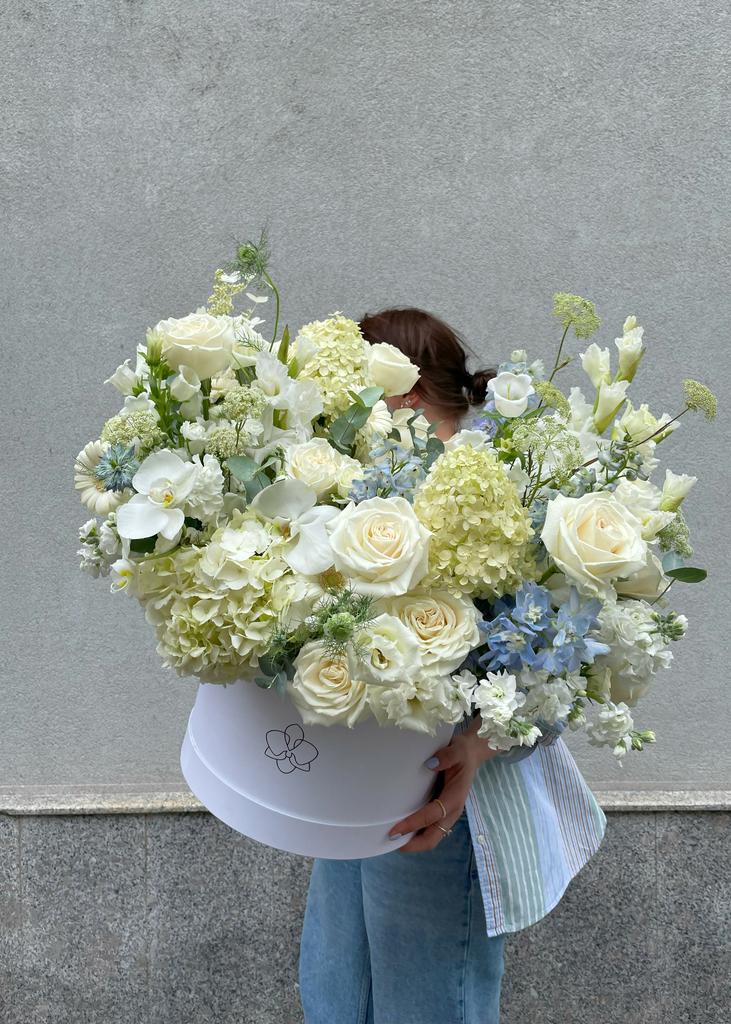 Коробка цветов Белоснежная