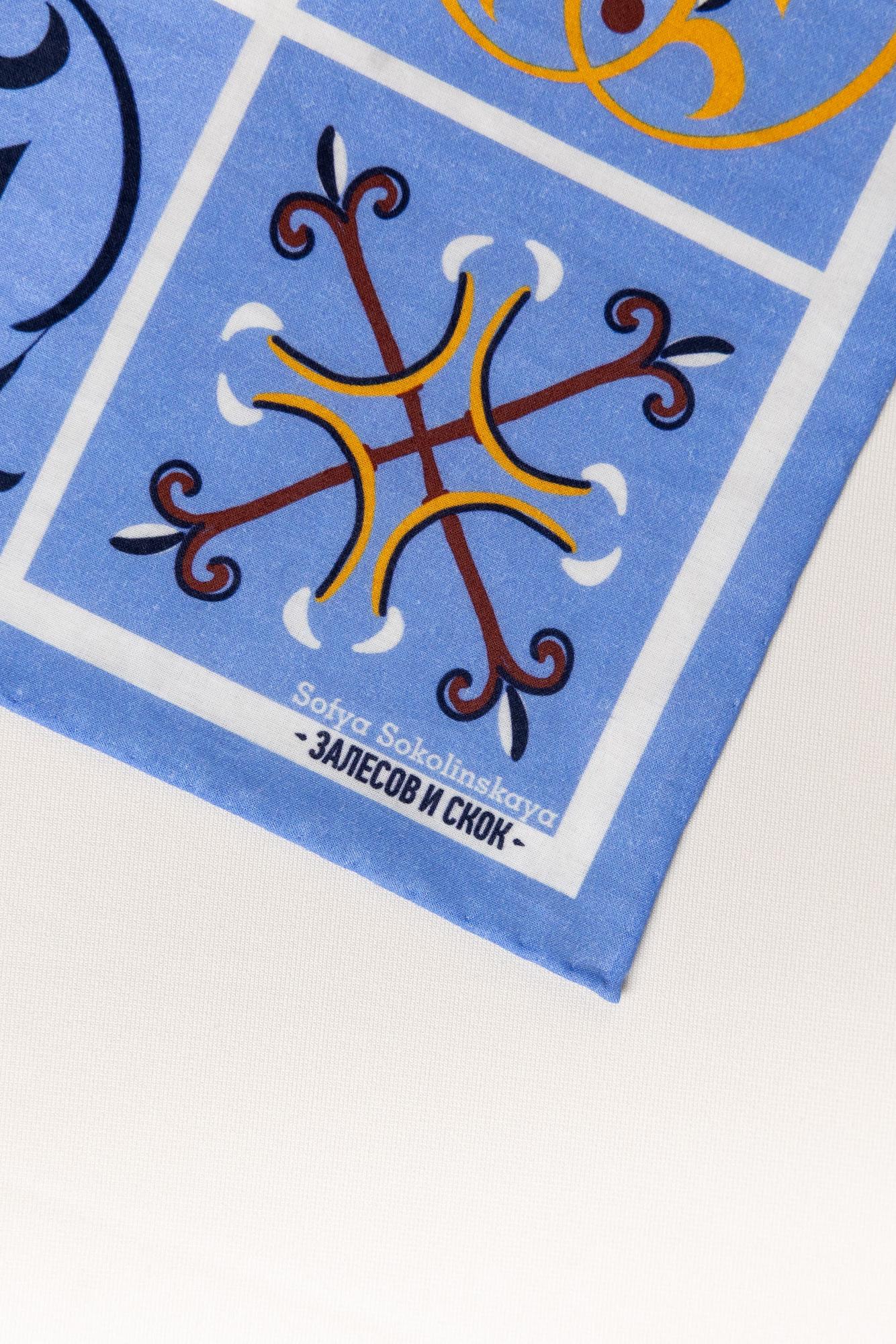 Нагрудный платок с уникальным дизайном, автор - Софья Соколинская