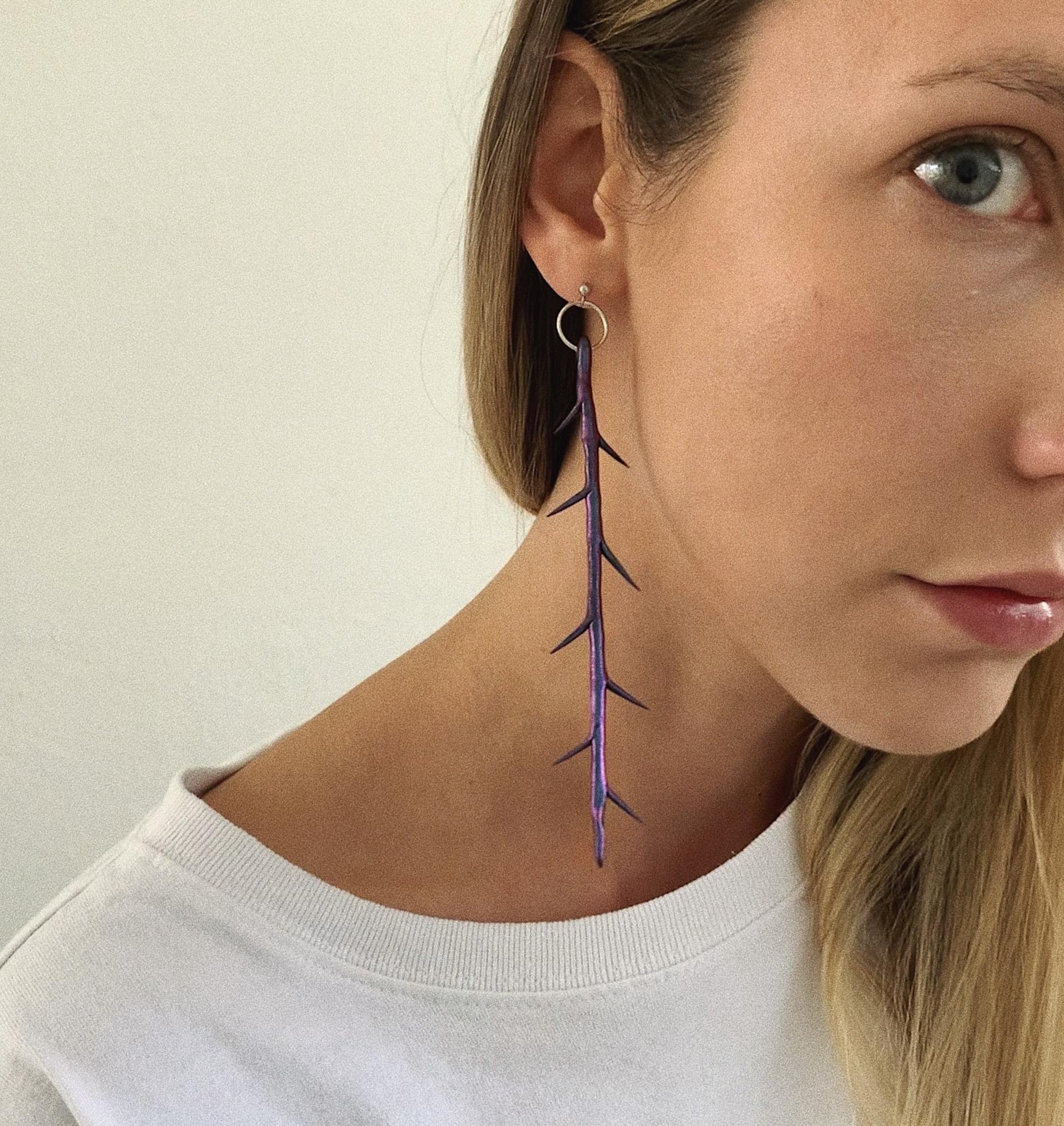 серьги терновые ветви переливающиеся прямые