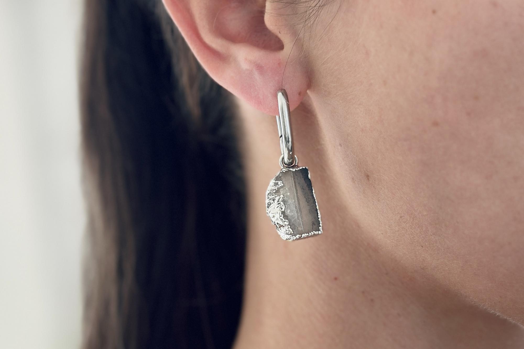 моносерьга со срезом агата №2