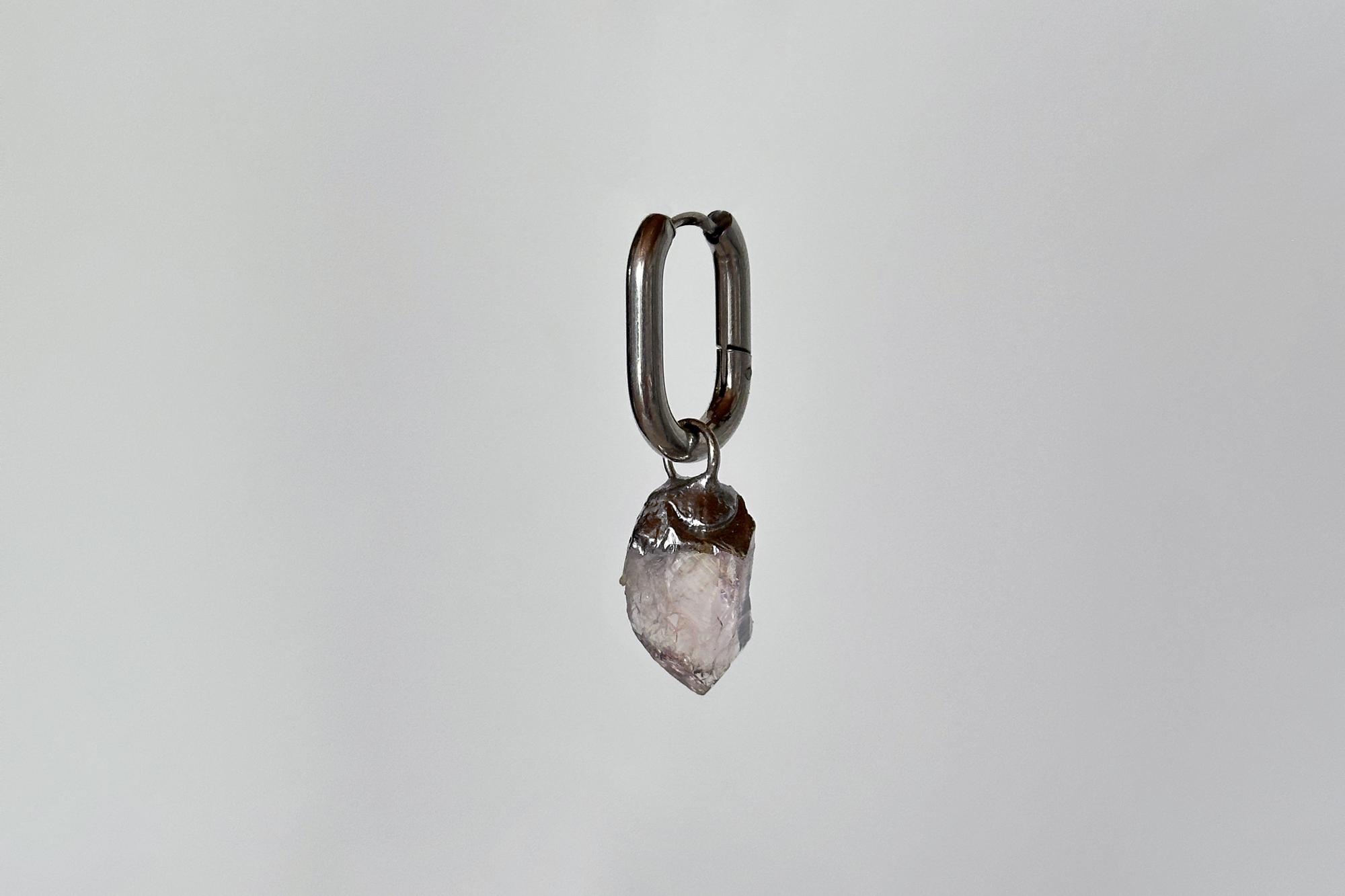 моносерьга с аметистом №2