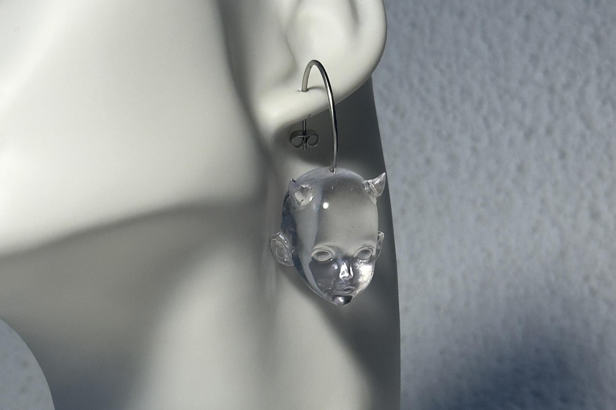 моносерьга кристальный дьяволенок