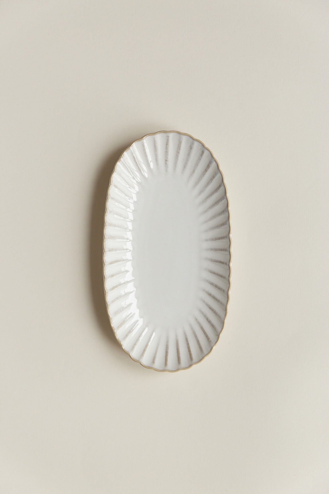 Блюдо  "Хризантема" белое