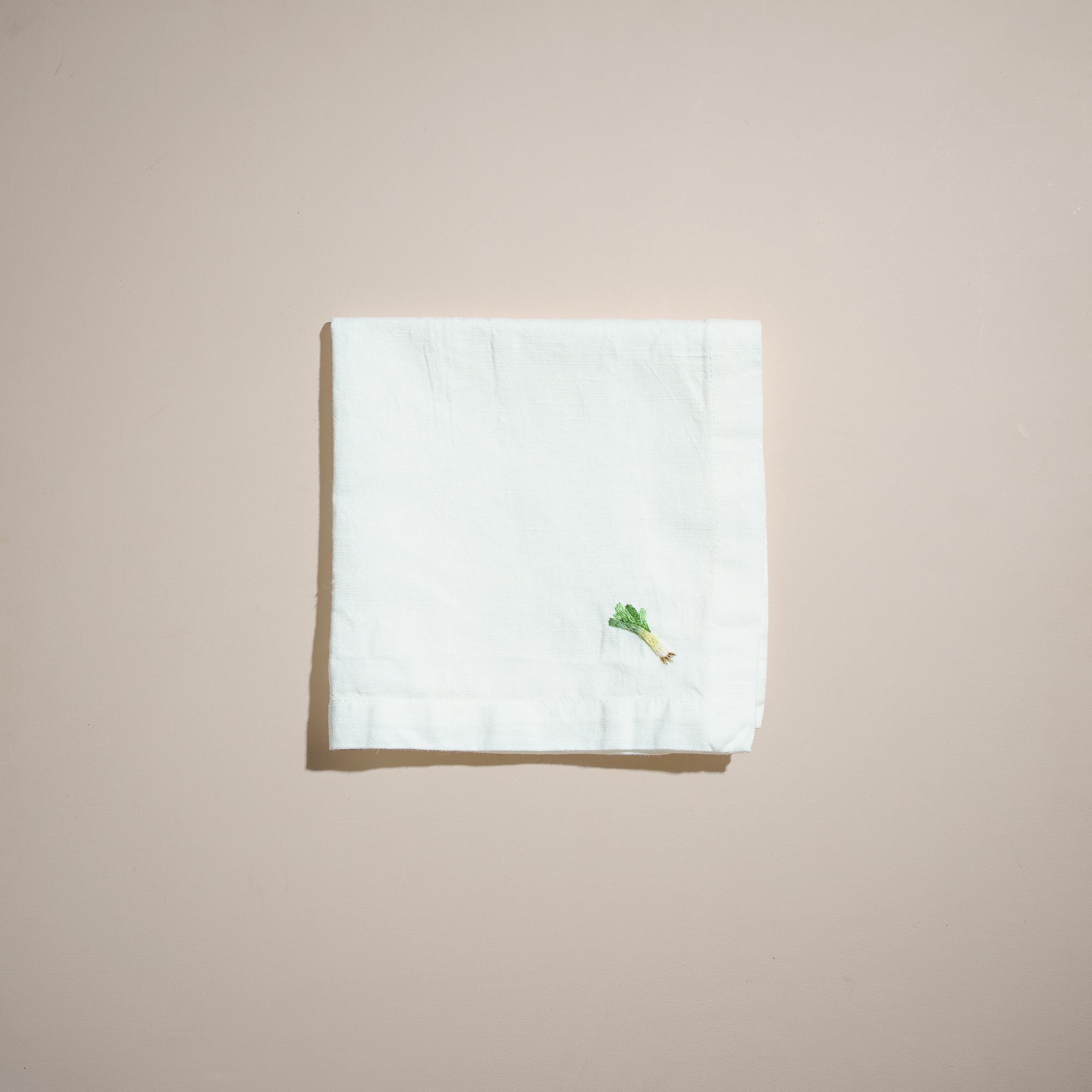 Салфетки с овощами: лук-порей