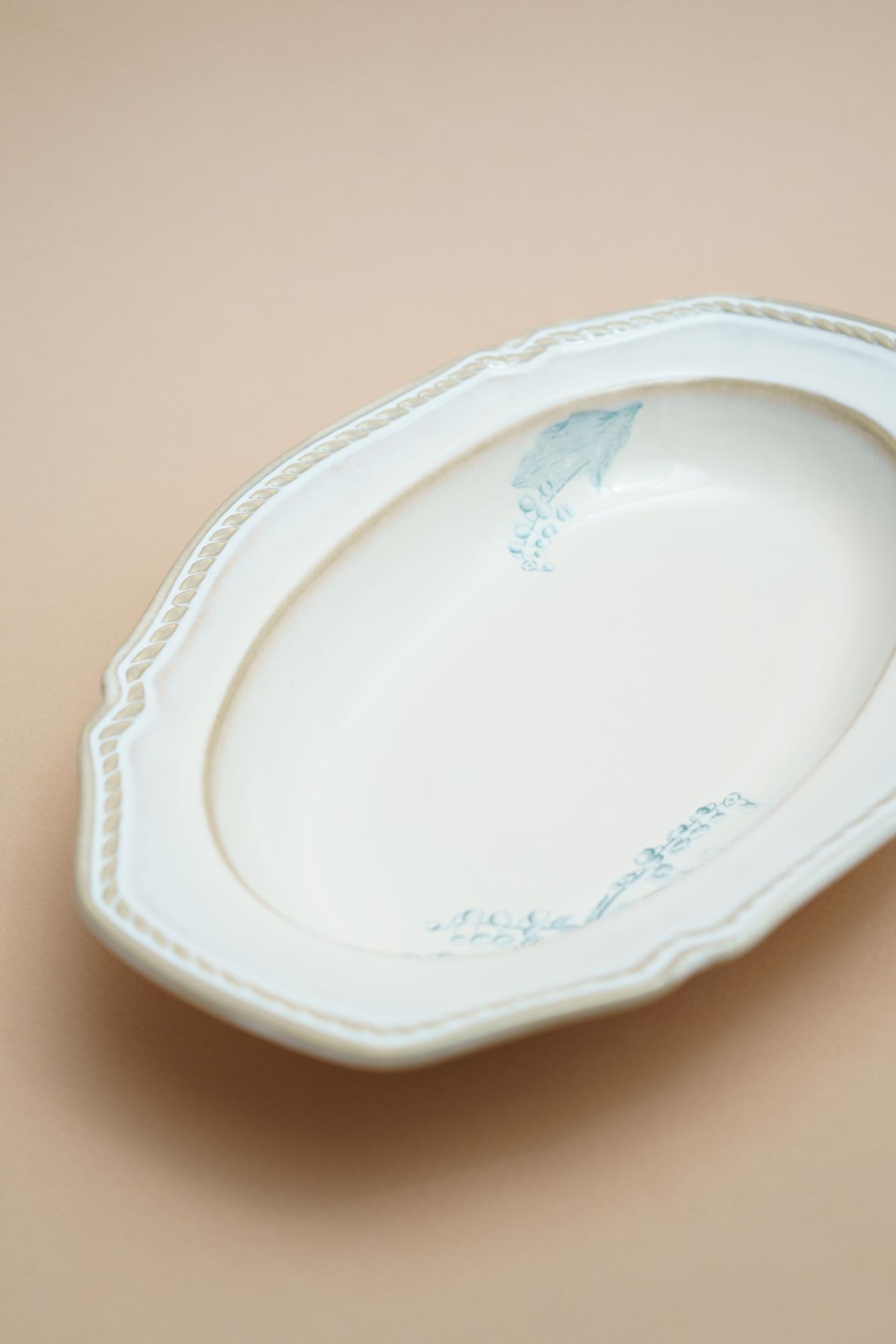 Блюдо  "Ландыши"