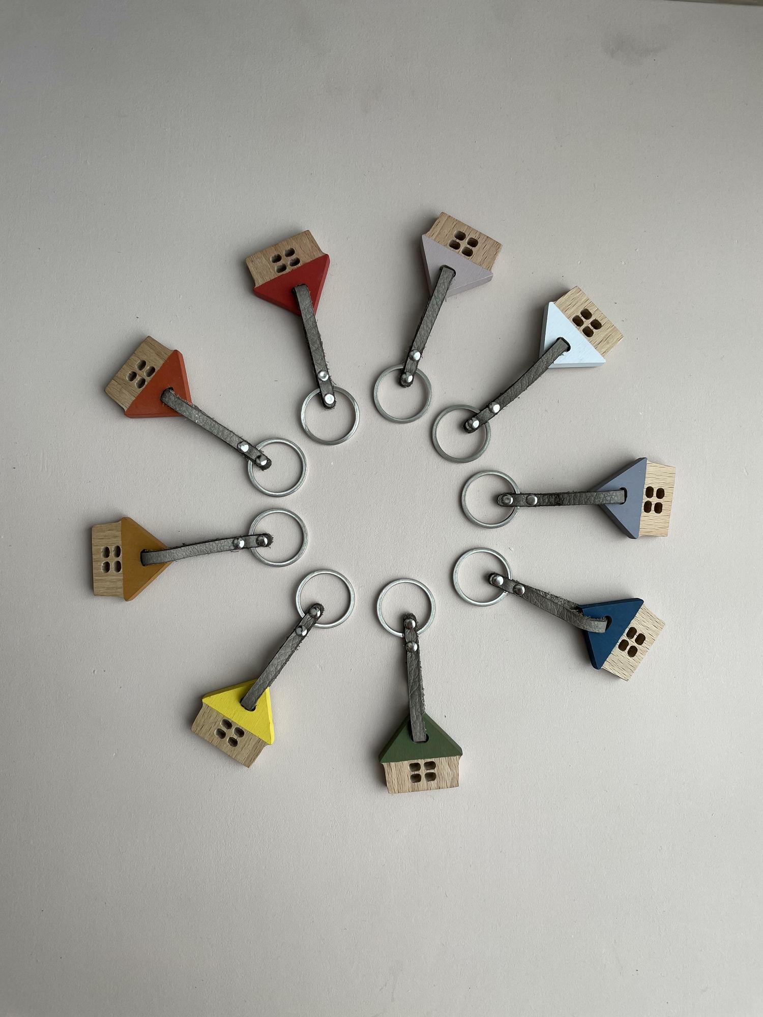 Брелок для ключей «Домик маленький»