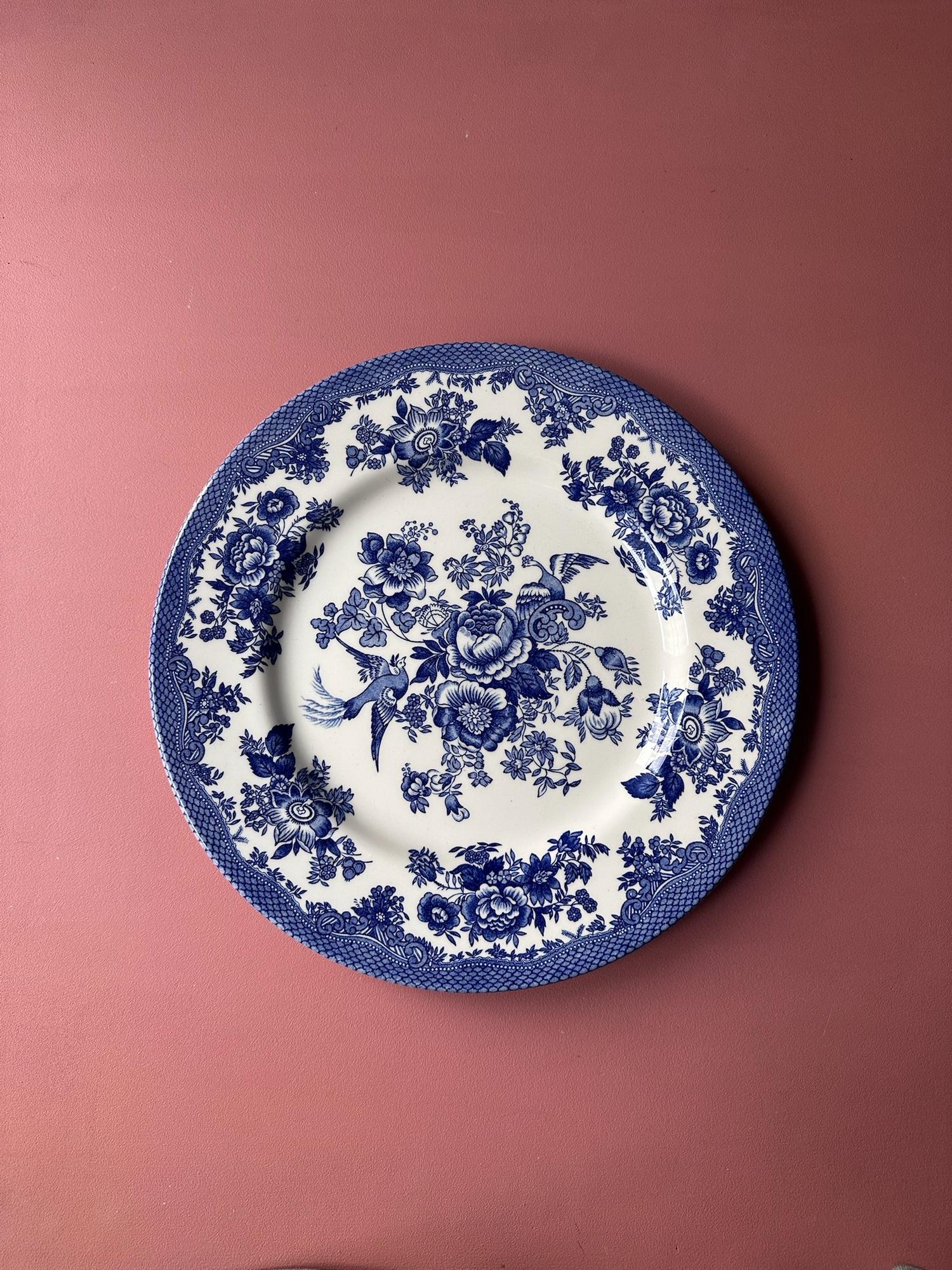 Столовая тарелка  "Райские птицы" в синем цвете