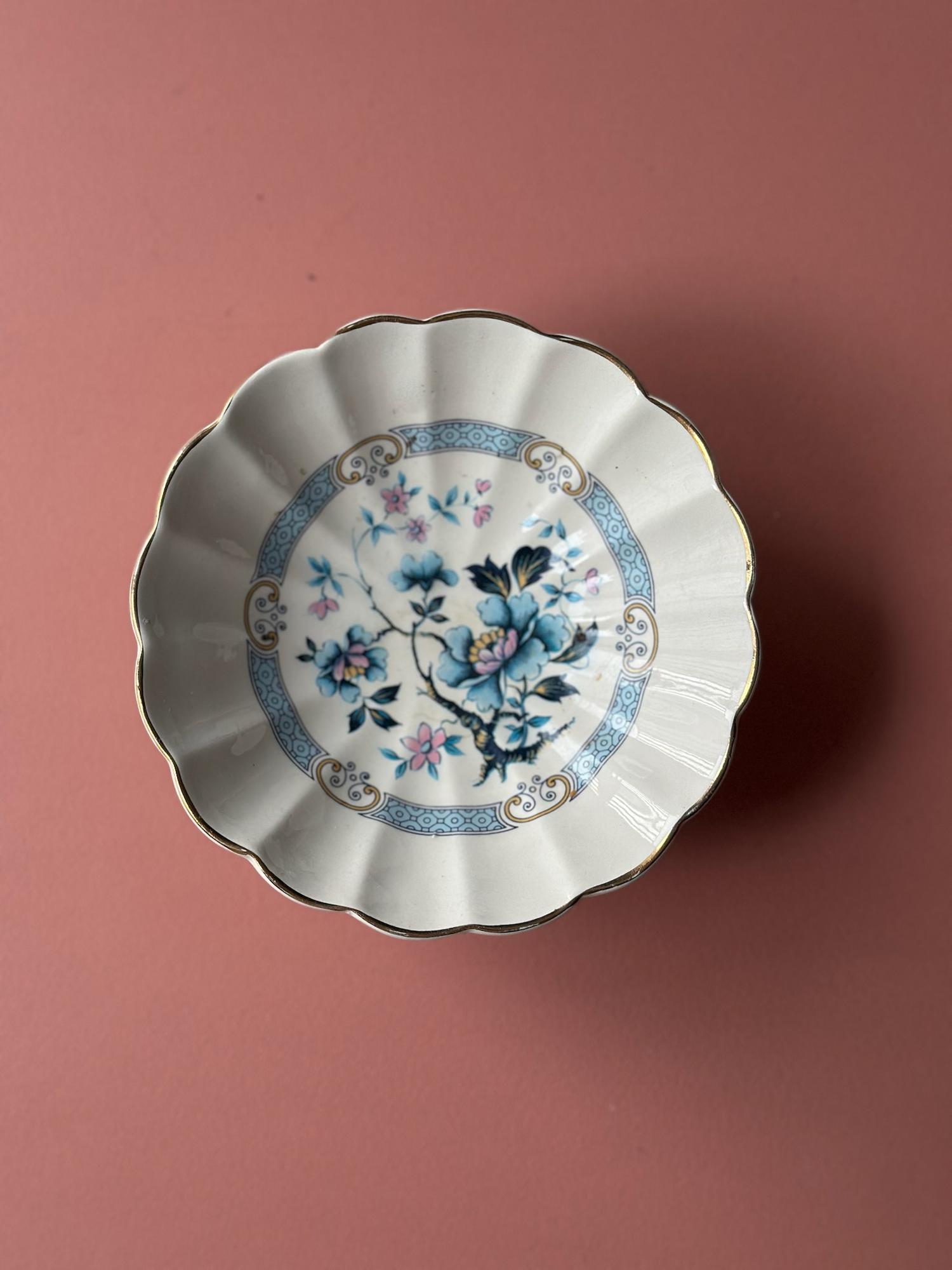 Фарфоровая креманка