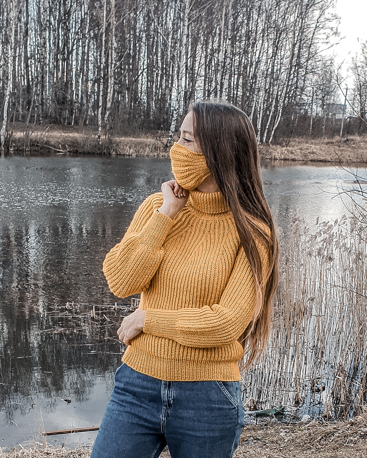 Elastic Sweater