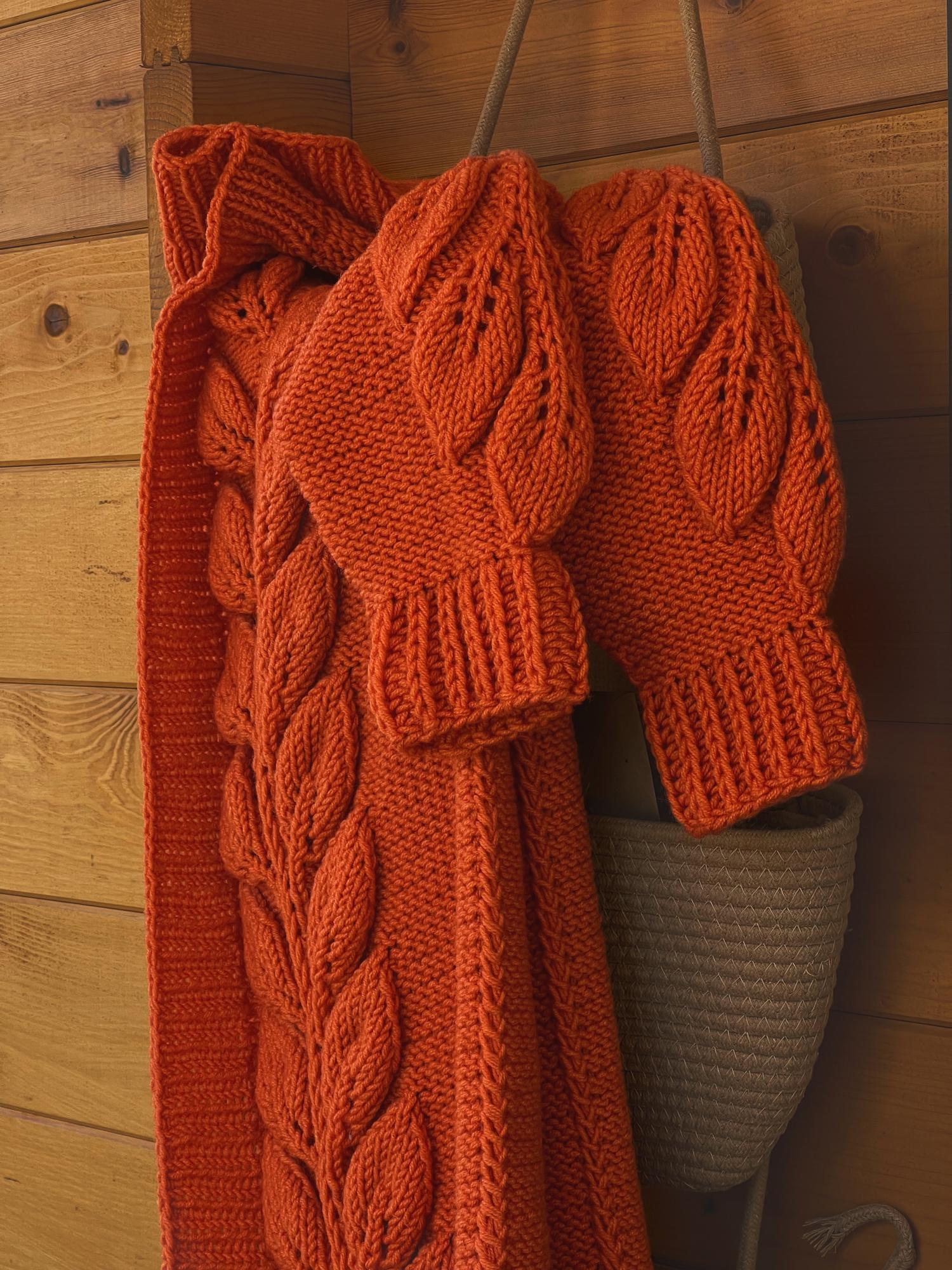 Кардиган с листьями, оранжевый