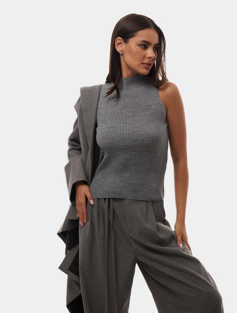 Топ вязаный