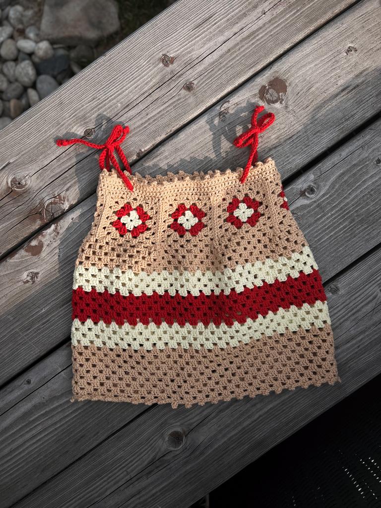 Платье «хризантема» бежевое