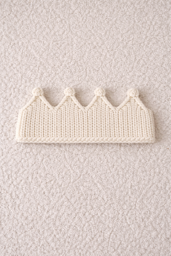 Повязка на голову «корона» молочная