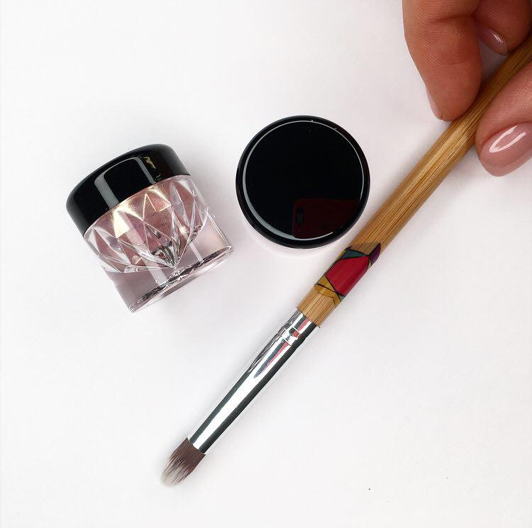 Кисть Бочонкообразная