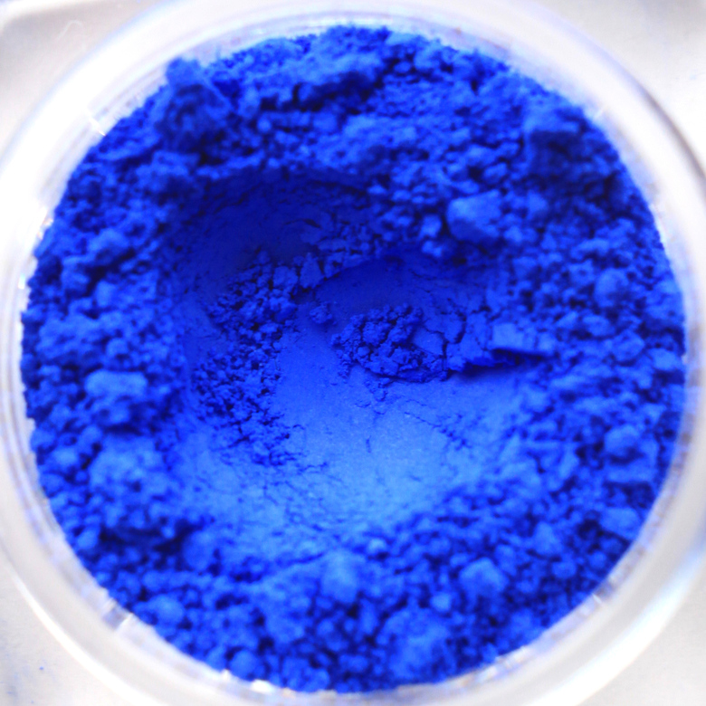 Минеральные рассыпчатые тени Космос