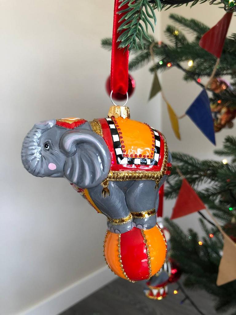 Елочная игрушка слон на желтом шаре