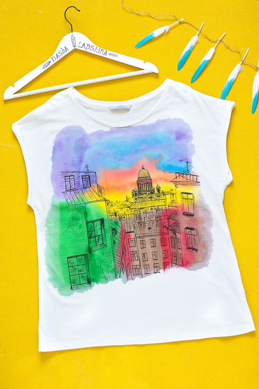 Футболка с росписью - Яркий Петербург