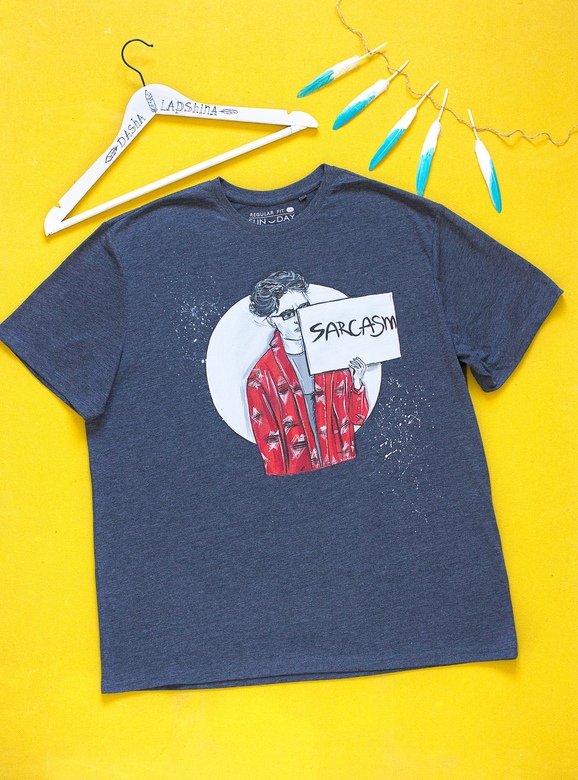 Мужская футболка с росписью Sarcasm