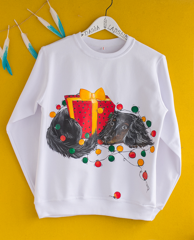 Свитшот с росписью - Такса с Подарками