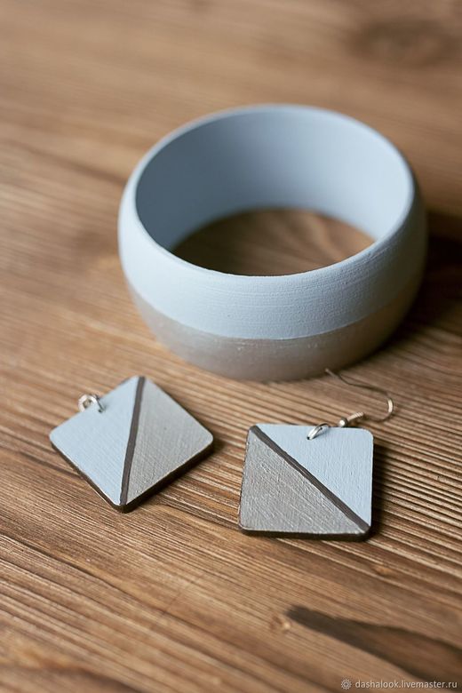 Комплект украшений с росписью - браслет и серьги из дерева - Серебро