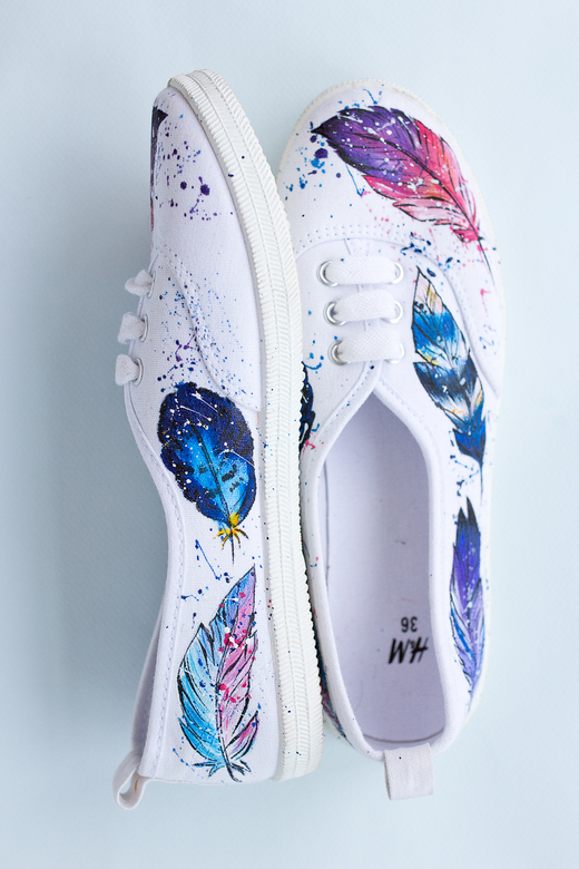 Белые кеды с росписью перьями - Feather wind