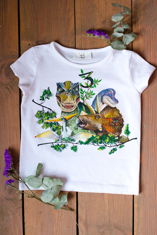 Детская футболка с росписью - Динозавры! Тиранозавр, брахиозавр