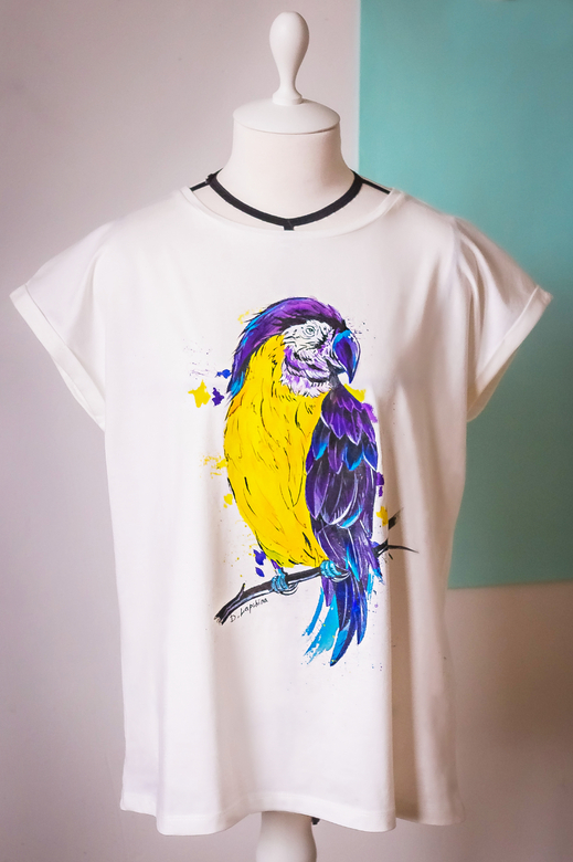 Футболка с росписью - Попугай Ара