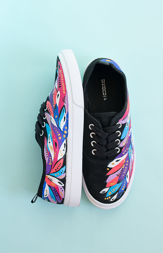 Чёрные кеды с росписью - Абстракция