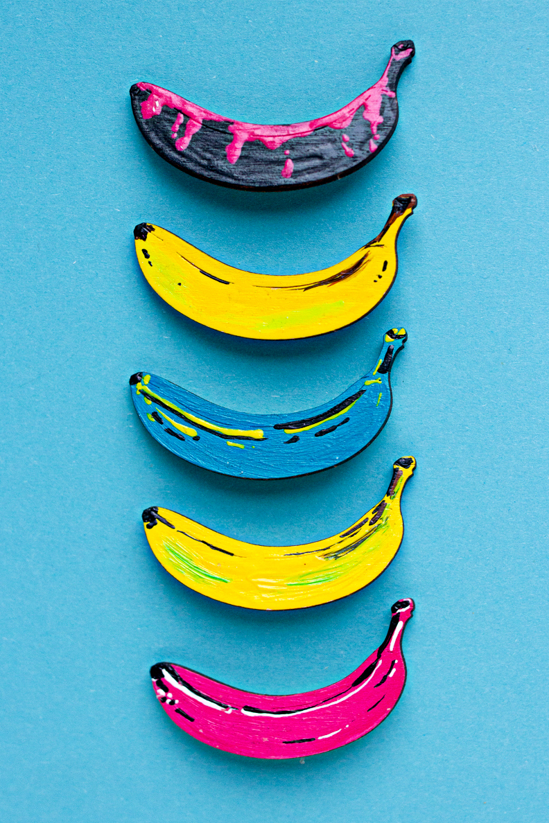 Деревянная брошь с росписью - Бананы поп-арт
