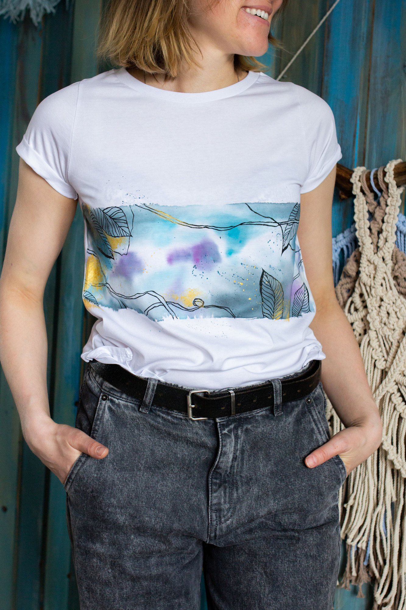 Футболка с росписью - Акварель