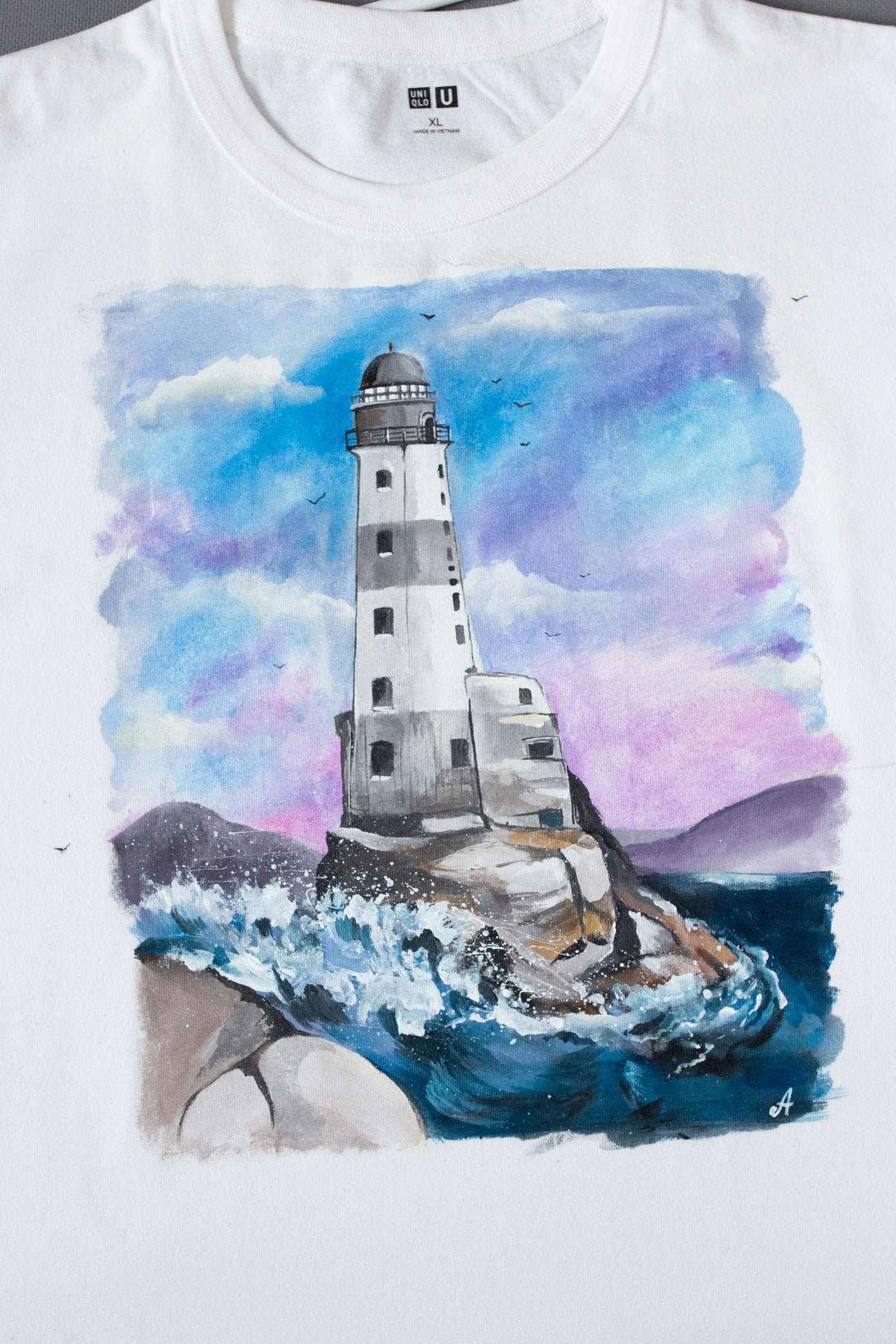 Морская футболка с Маяком и морем