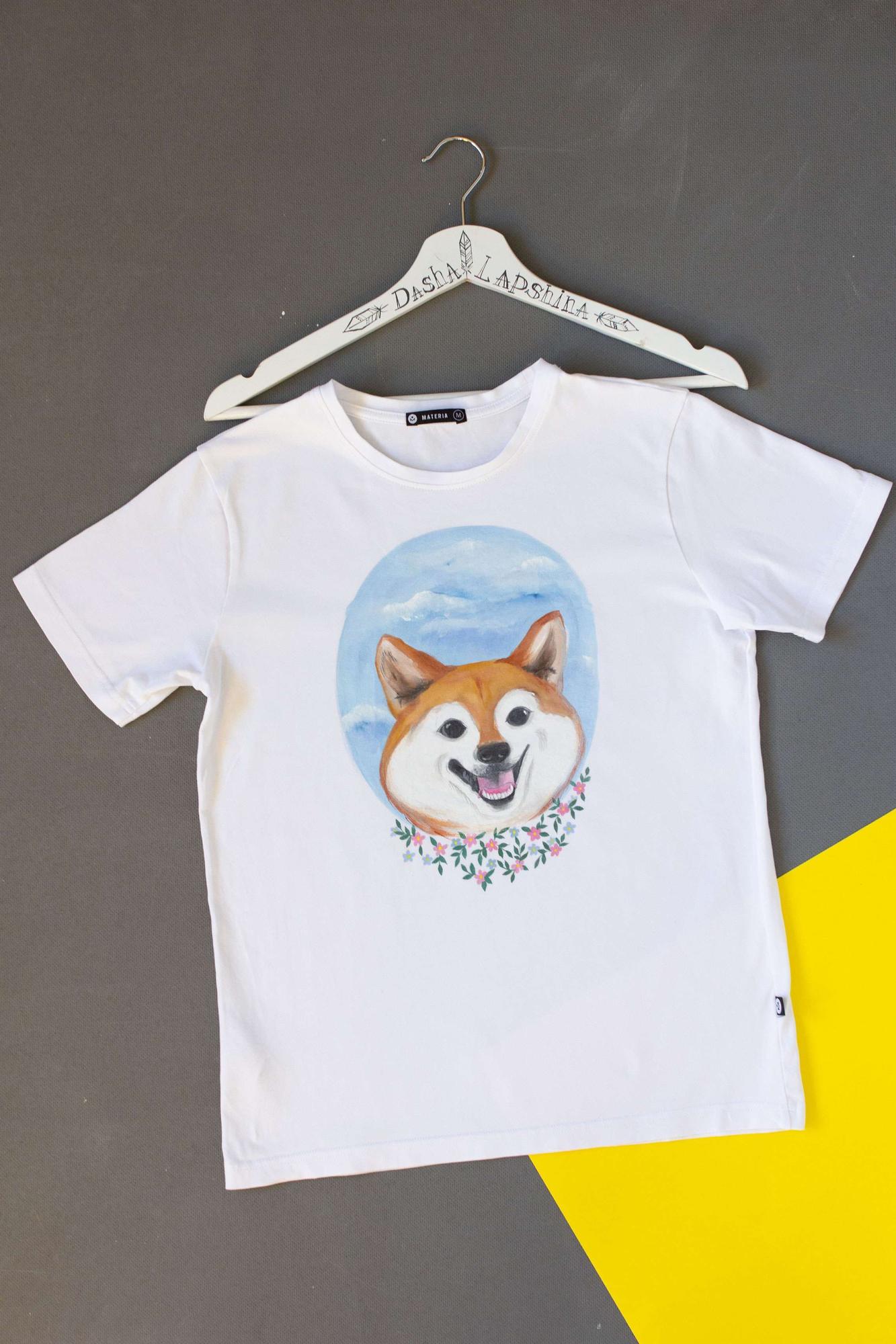 Женская футболка с собакой - Сиба-ину