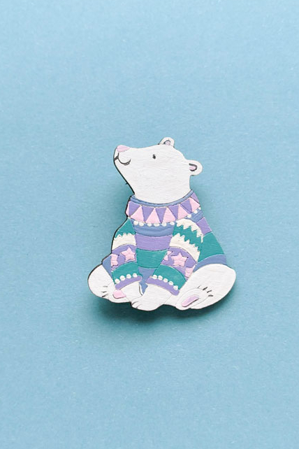 Деревянная брошь - Белый мишка в свитере