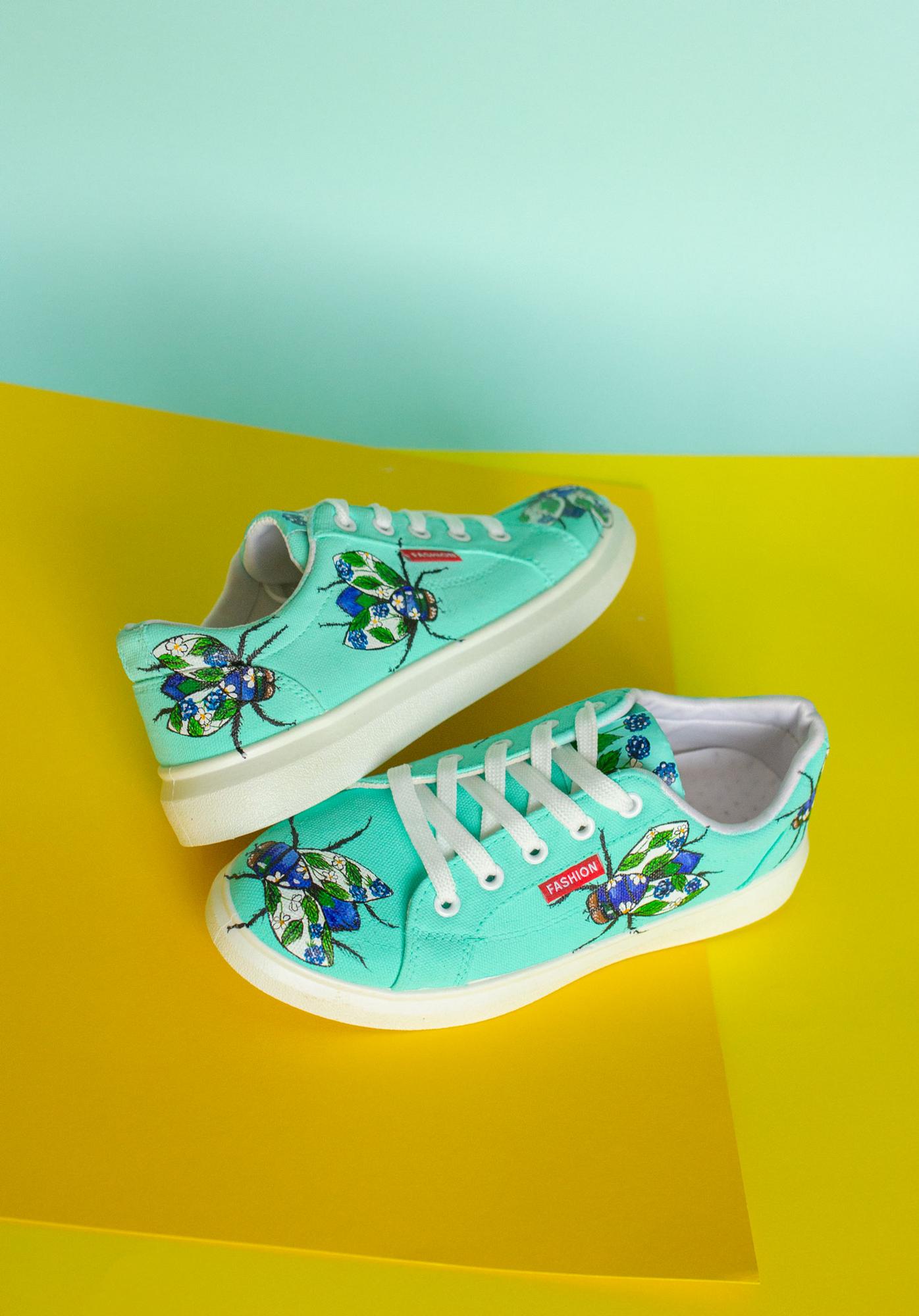 Бирюзовые кеды с росписью - Ежевичные мушки